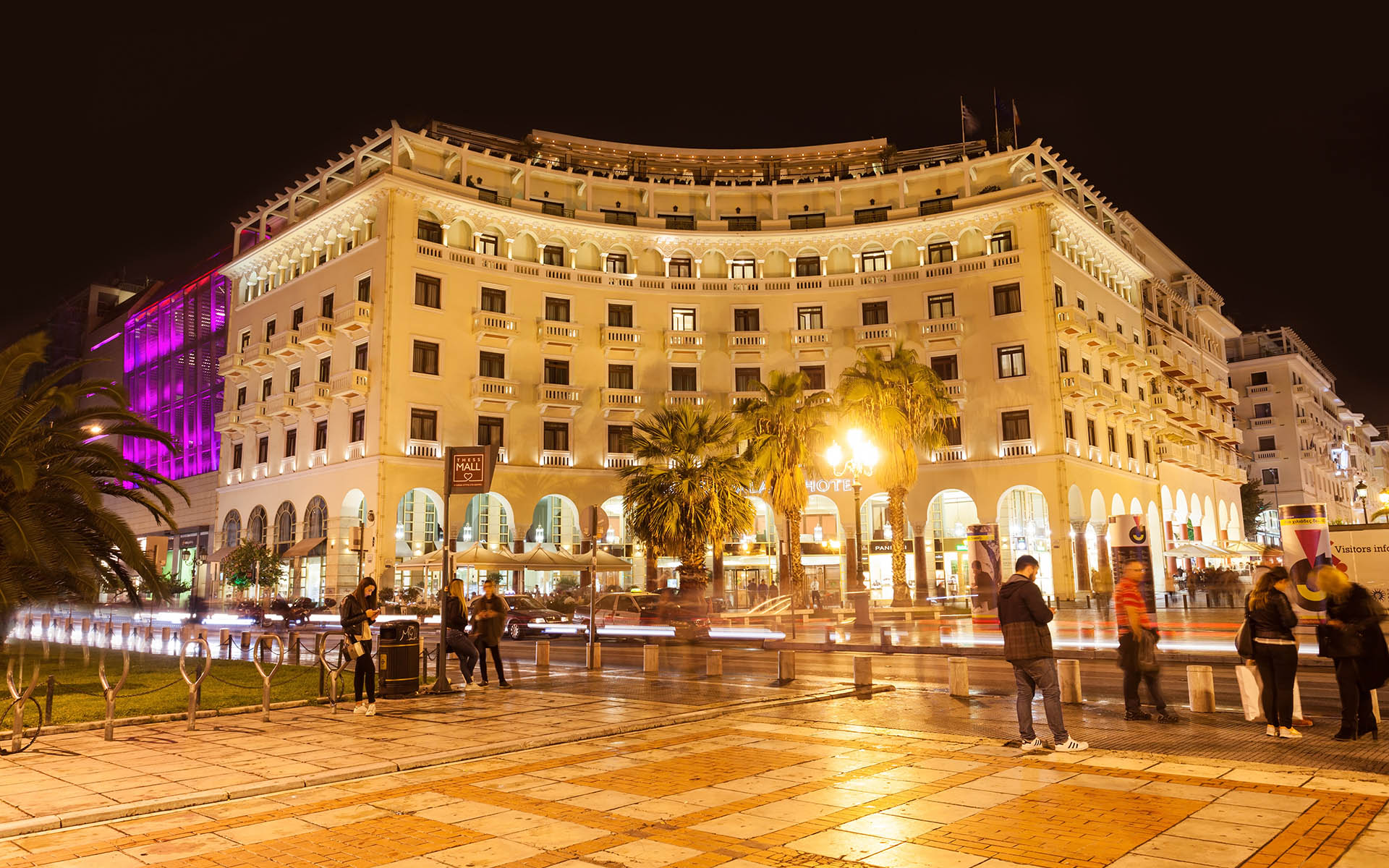 THESSALONIKI, GREECE - OCTOBER 11, 2016: Aristotelous Square is the main city square of Thessaloniki, Greece and is located on Nikis avenue, on the waterfront in the city center.
